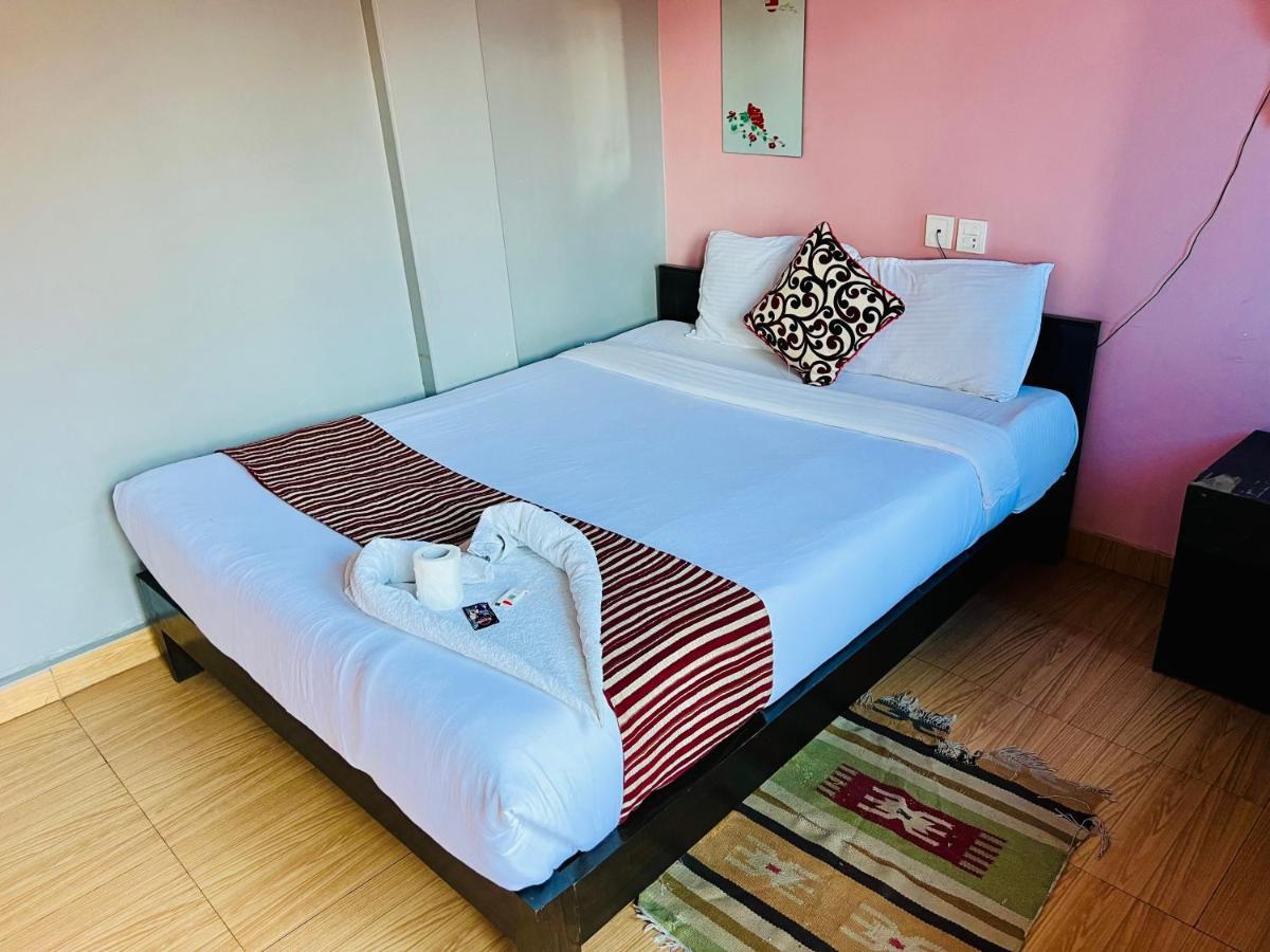 Hotel Donosti بوكْرا المظهر الخارجي الصورة