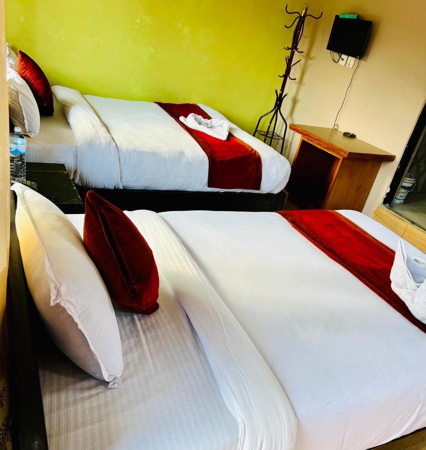 Hotel Donosti بوكْرا المظهر الخارجي الصورة